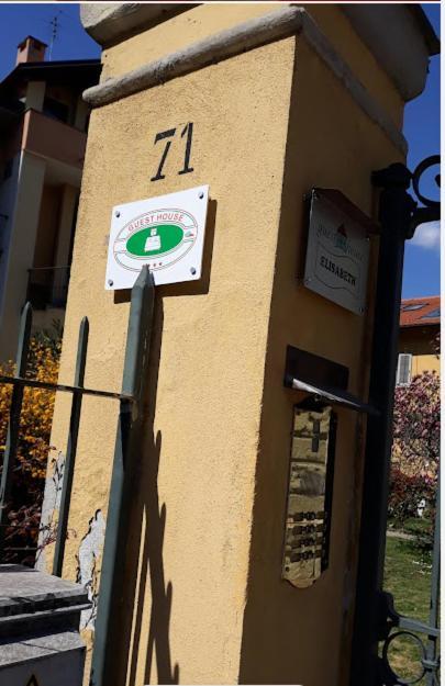 פינרולו Guest House Elisabeth מראה חיצוני תמונה